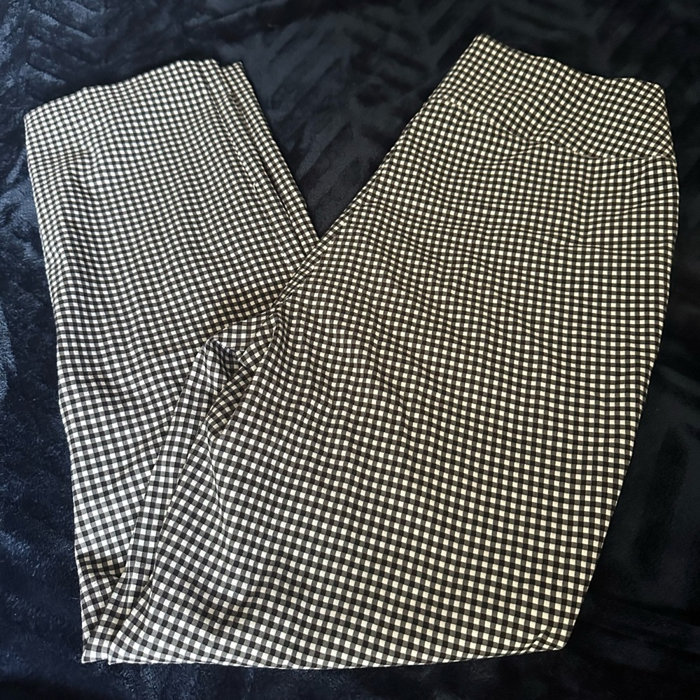 Lulu-B Black and White Checkered Ankle Pants
